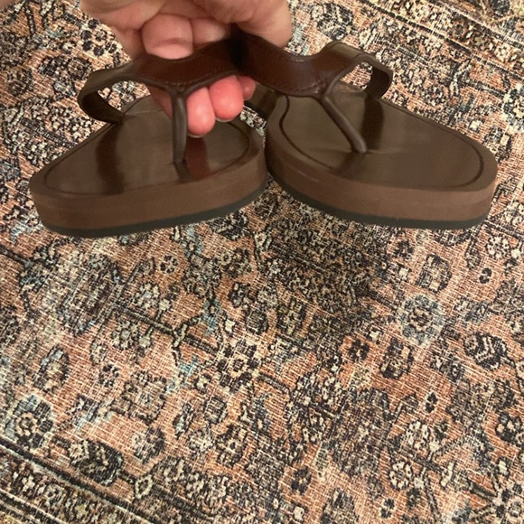 J. Crew Wide thong sandals in leather - Picture 3 of 9